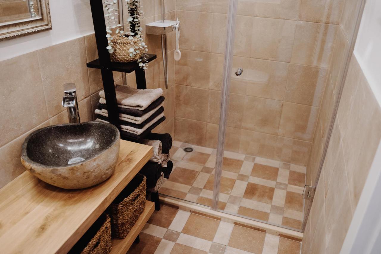 קלן Muelheim, Schoenes Apartment, E-Werk, Palladium, Carlswerk, Messe, Lanxess-Arena מראה חיצוני תמונה