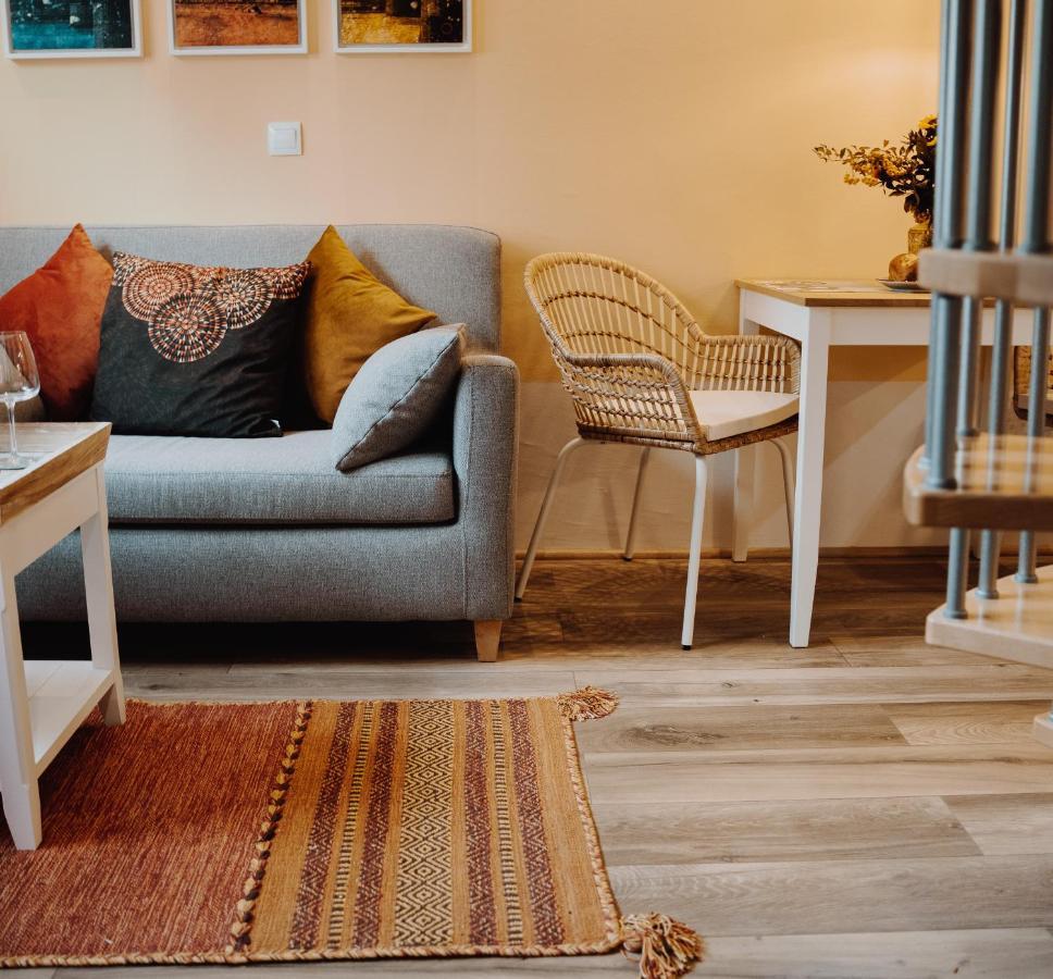קלן Muelheim, Schoenes Apartment, E-Werk, Palladium, Carlswerk, Messe, Lanxess-Arena מראה חיצוני תמונה